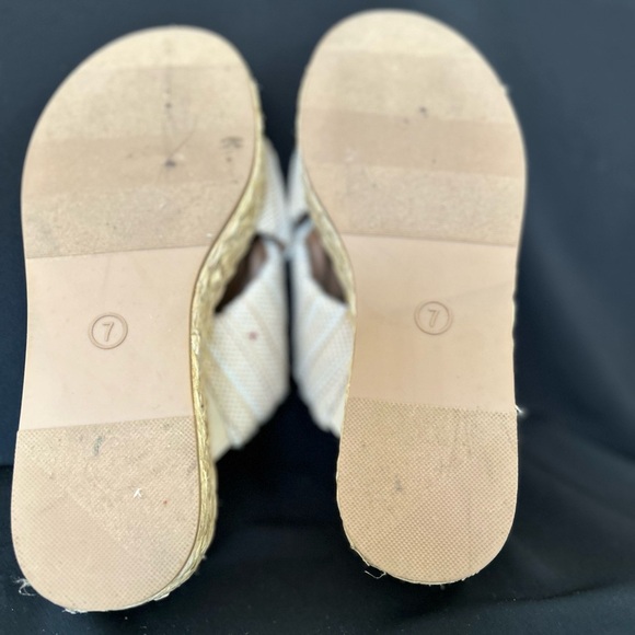 Women's Desi Wedge Sandals - Universal Thread Light Beige 7 - Picture 8 of 8